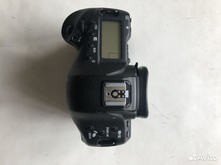 Зеркальный фотоаппарат