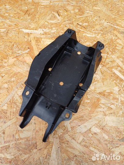 Кожух рычага задний правый Mercedes-Benz Cls 257