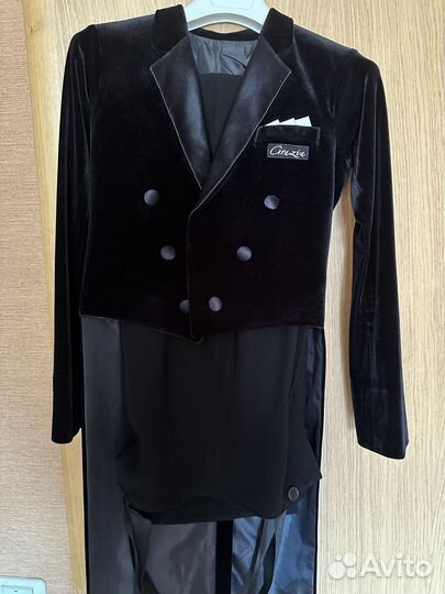 Фрак для бальных танцев