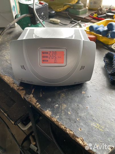 Стабилизатор напряжения