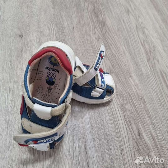 Сандалии б/у