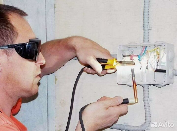 Электрик. Установка розеток. Замена электрики