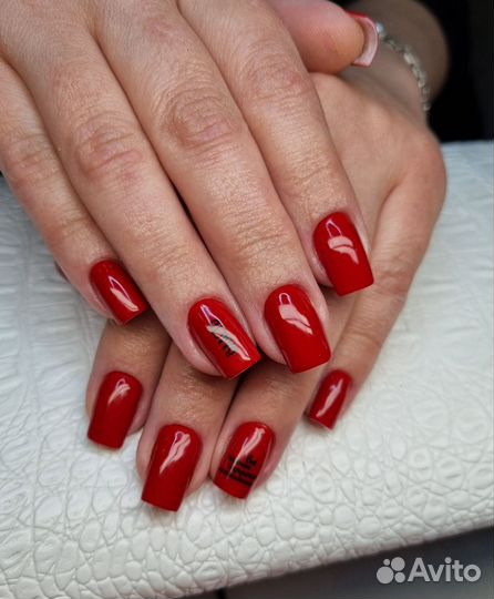 Мастер по наращиванию ногтей