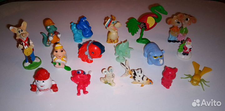 Игрушки из киндер - сюрпризов