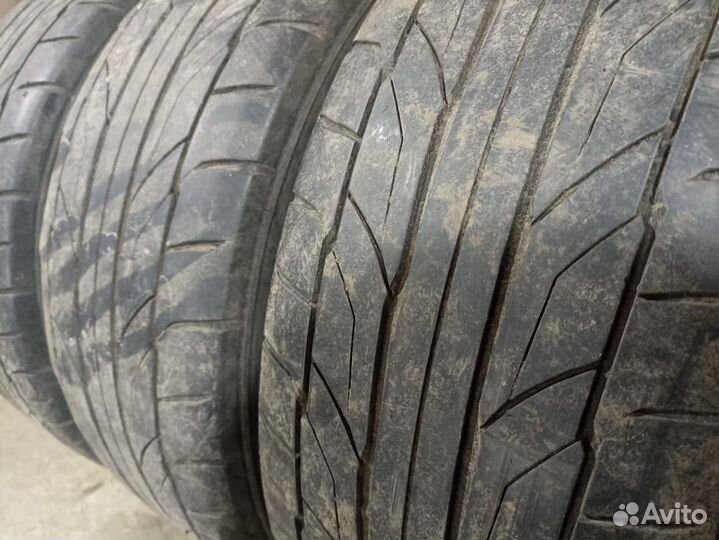 Nitto NT555 205/55 R16