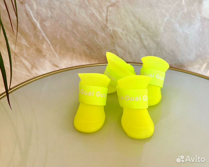 Обувь для маленьких собак