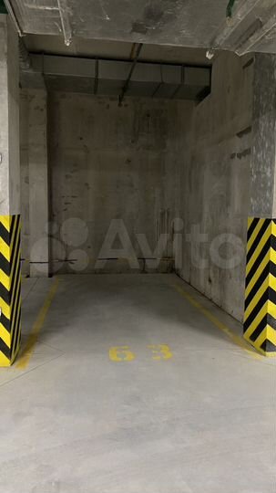 Машиноместо, 13 м²