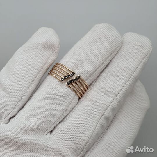Е.Ц. Кольцо с камнями, золото 585 (id 40595)