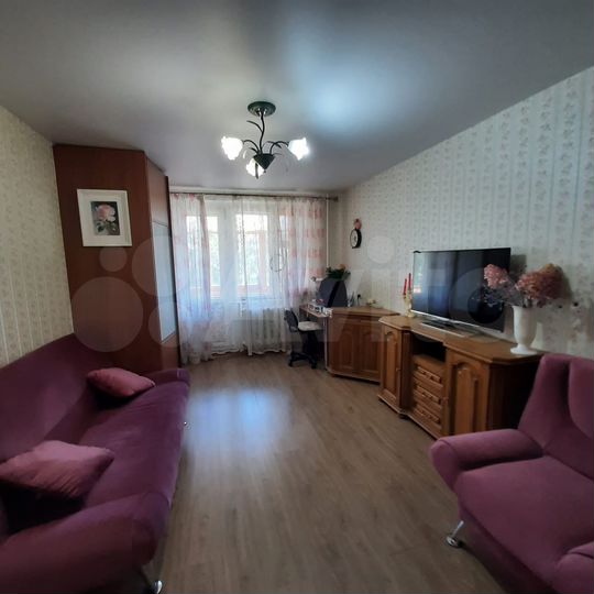 2-к. квартира, 53 м², 3/9 эт.