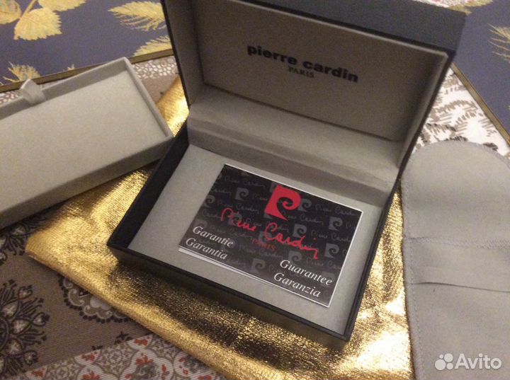Коробочка для коллекционеров Pierre Cardin Paris