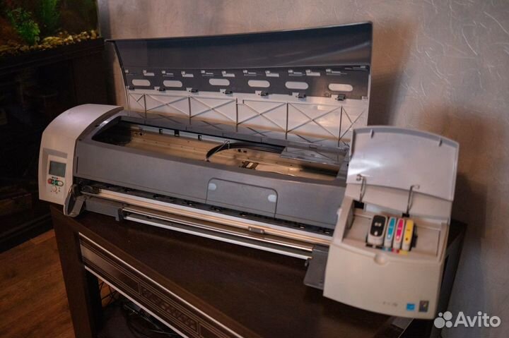 Плоттер HP DesignJet 110 plus