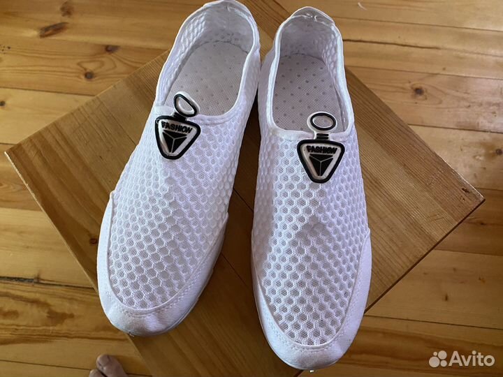 Спортивная обувь