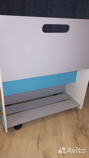 Детская полка монтессори для книг