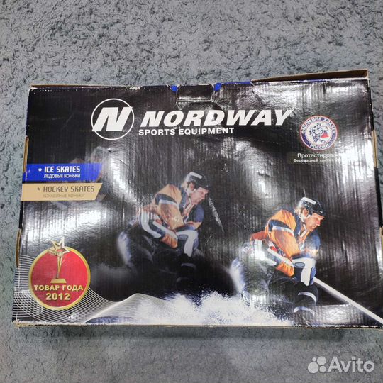 Хоккейные мужские коньки 43 размера