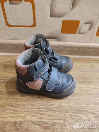 Ботинки демисезонные для девочки 23 размер