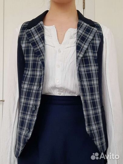 Школьная жилетка, форма гимназии 42