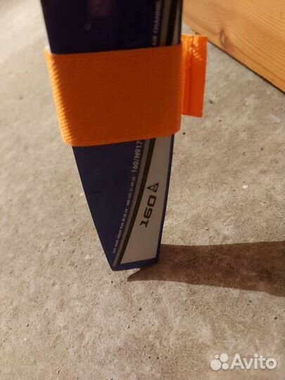 Лыжи с ботинками и палками