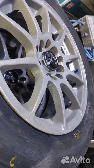 R15 Viatti Strada Asimmetrico 195/65, PCD 5x100 DIA 73.1