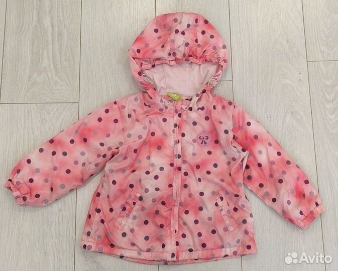 Демисезонный костюм на девочку 98