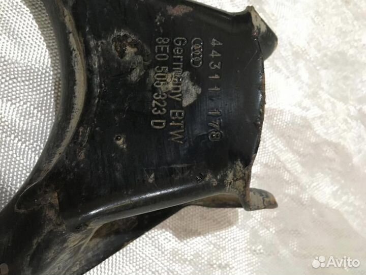 Рычаг задней подвески поперечный VW Passat (B5+)