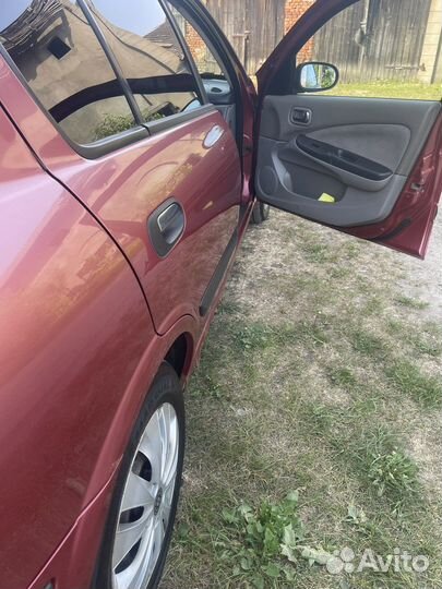 Nissan Almera 1.5 МТ, 2000, 218 000 км