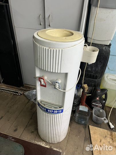 Кулер для воды