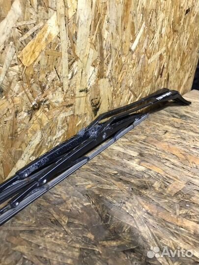 Поводок стеклоочистителя Renault Logan седан 1