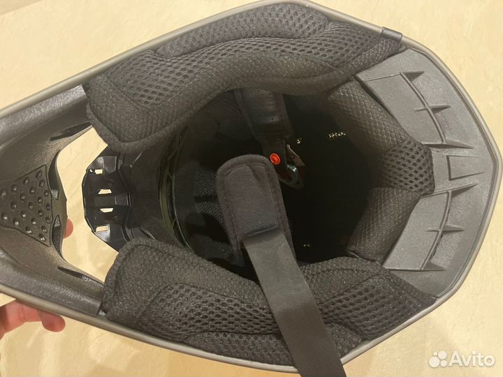 Продам мото экипировку