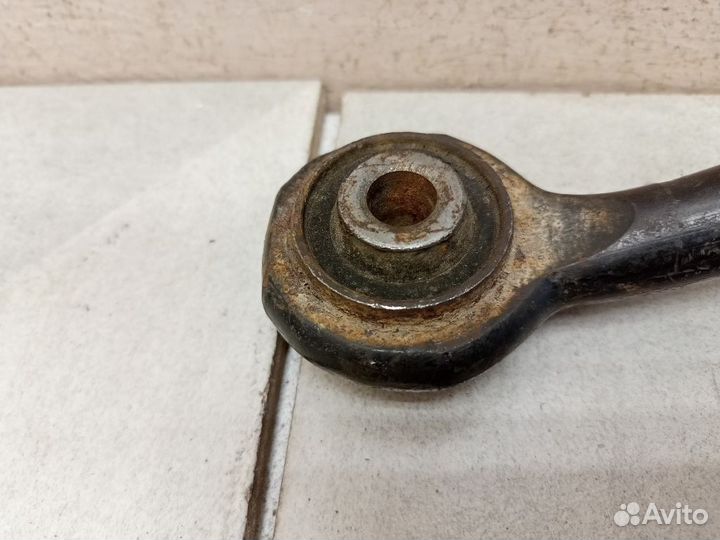 Рычаг задний правый