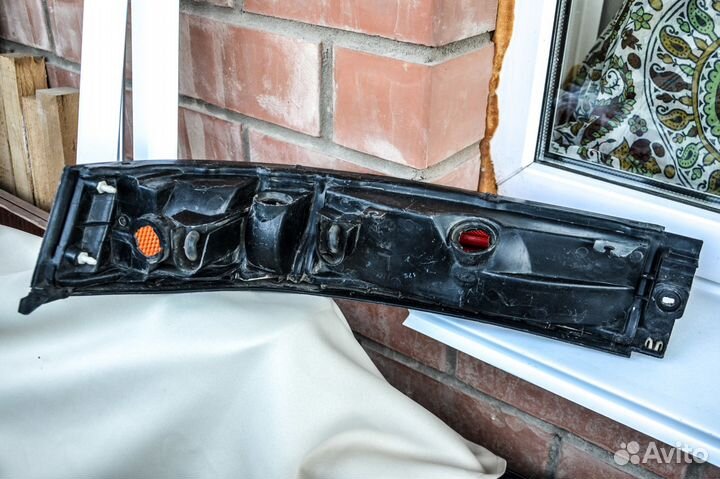 Фара задняя левая Toyota Corolla 2