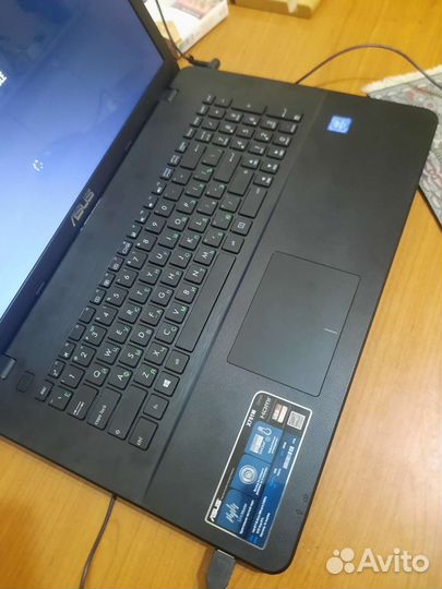 Ноутбук asus intel 4 ядра большой экран SSD