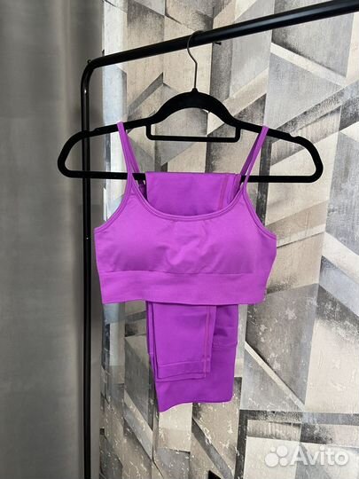 Фитнес костюмы новые