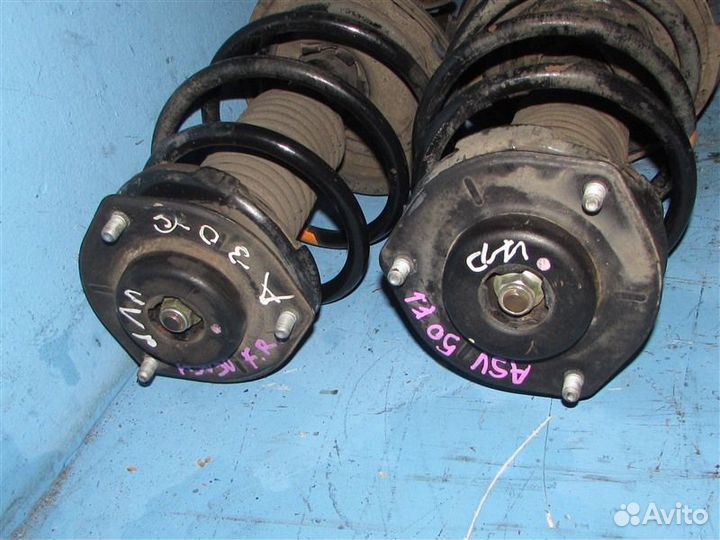 Стойка передняя правая Toyota Camry ASV50 2arfe