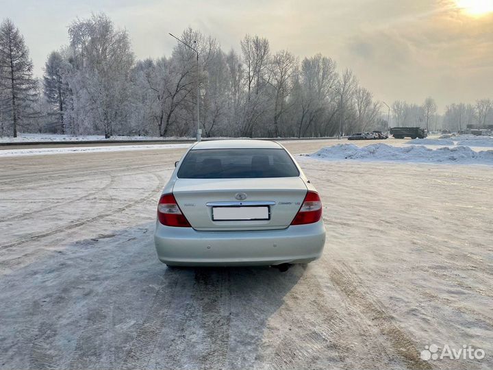 Toyota Camry 3.0 AT, 2004, 265 000 км