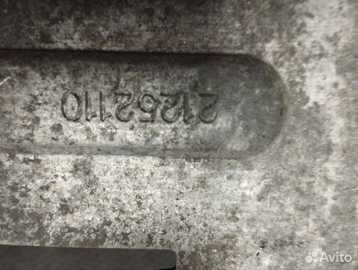 Кронштейн (крепление) Volvo FH4 21252110