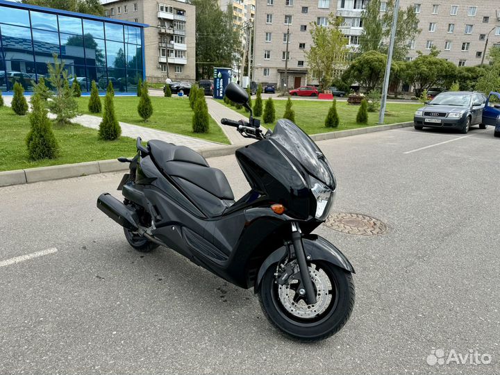 Макси скутер honda faze 250