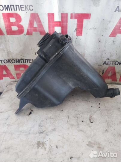 Расширительный бачок на бмв Е-90