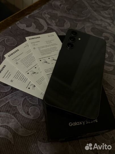 Samsung Galaxy S23 FE, 8/256 ГБ