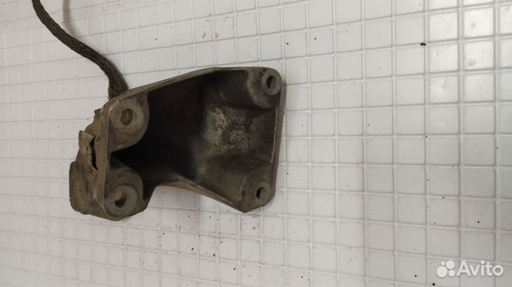 Кронштейн двигателя BMW 5 серия E60/E61 рестайлинг