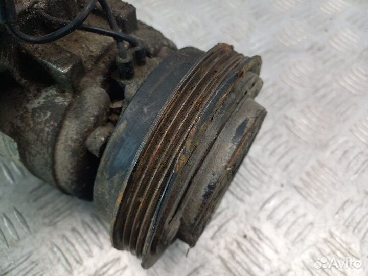 Компрессор кондиционера Hyundai Elantra 3 XD 1.8