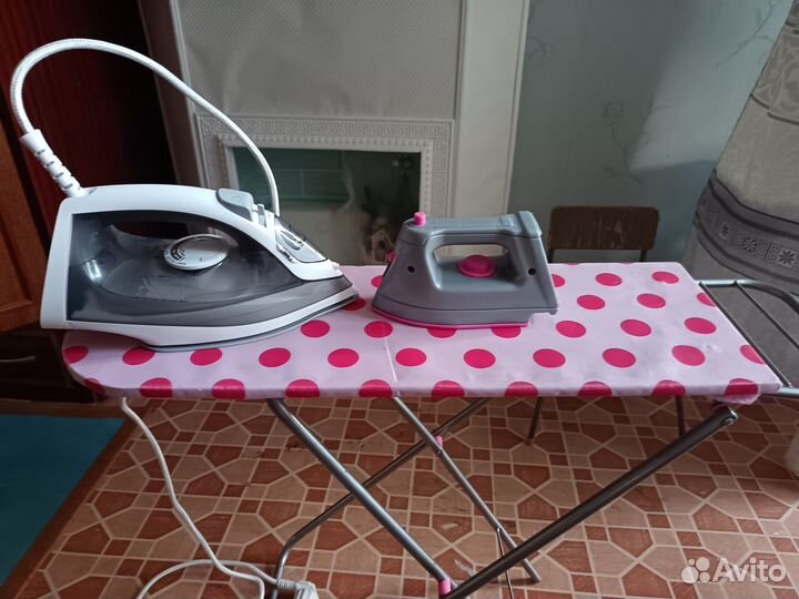 Игрушки Гладильная доска и утюг