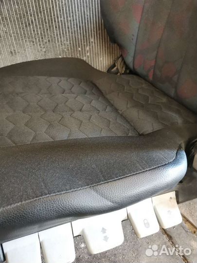Сиденье водительское actros