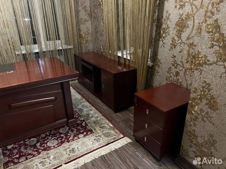 Офисный гарнитур