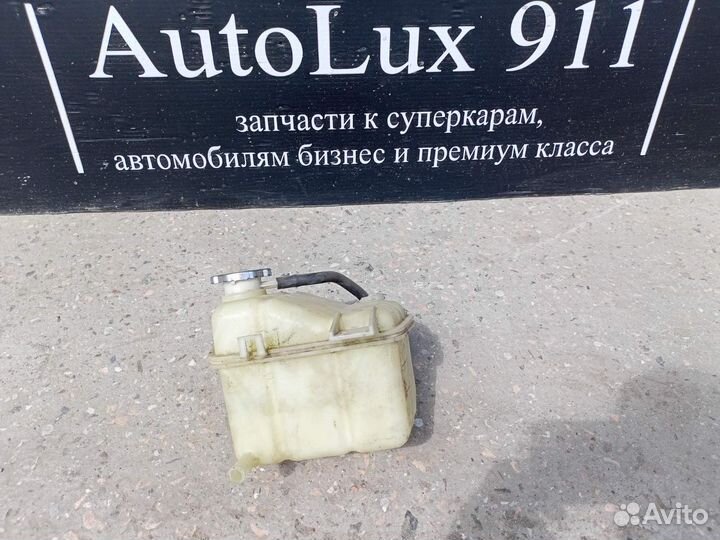 Infiniti QX70 S51 2016 расширительный бачок