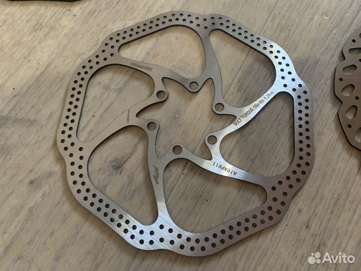 Тормозной диск 180мм 160мм
