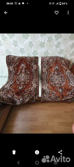 Пледы и покрывало