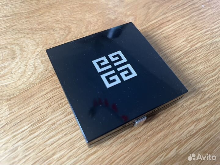 Тени для век givenchy prisme quatuor 2 ecume