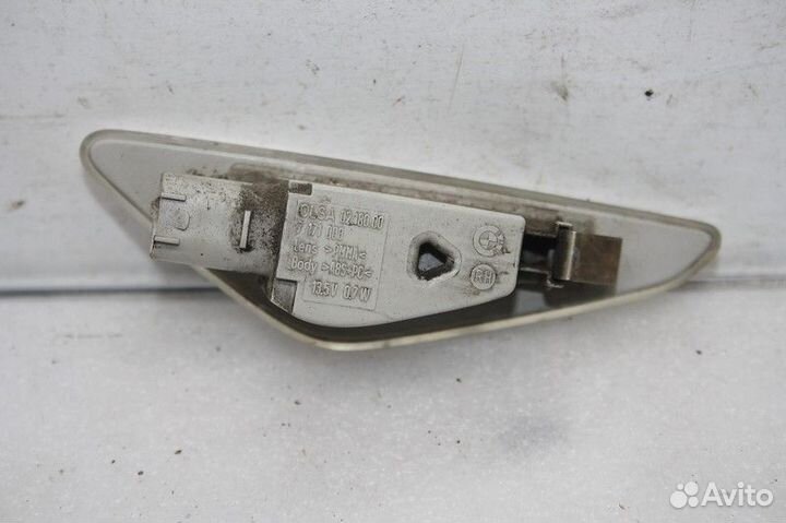 Повторитель на крыло правый BMW X6 E71 (2007—2012)