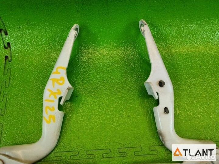 Петля капота toyota mark X