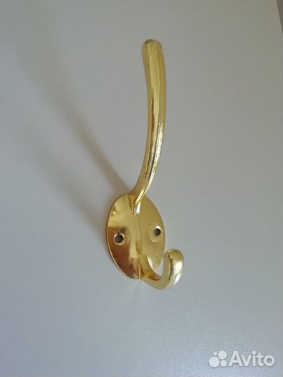 Крючок настенный мебельный металлический